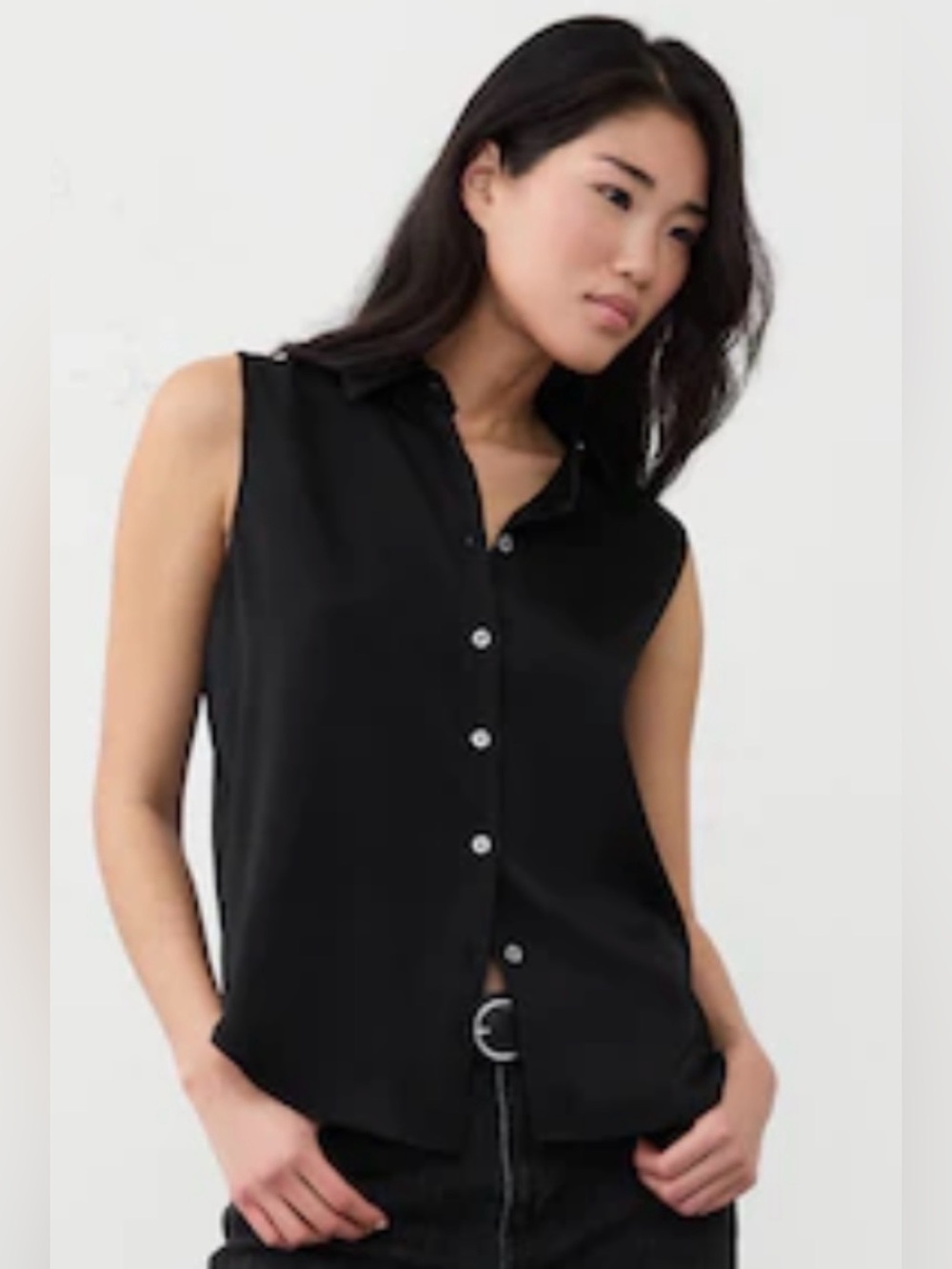 Banana Republic Black Sleeveless V-Neck Button-Front Camisole